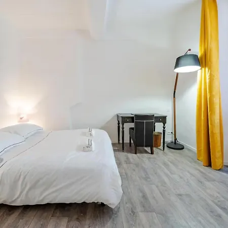 Le Bernardin - T2 Dans Le Vieil 公寓