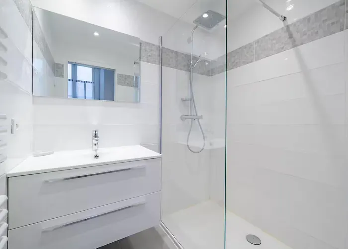 Le Bernardin - T2 Dans Le Vieil Daire *